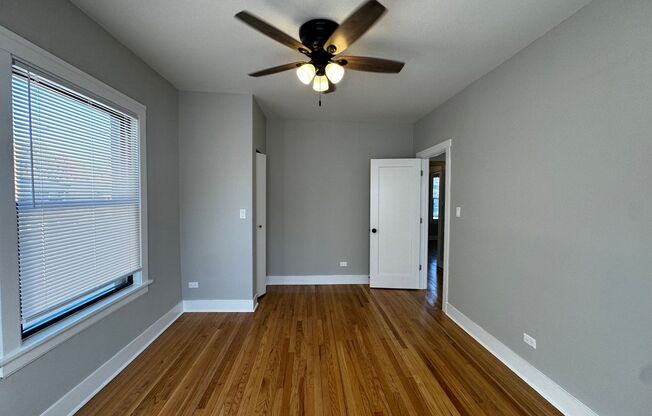 2 beds, 1 bath, $1,575, Unit 2609 -2