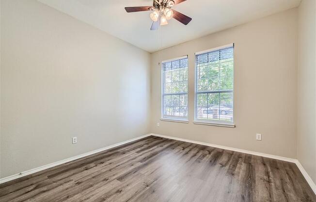 103 HOLW TREE DR