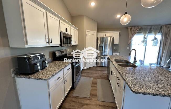 2115 120 AVE NE