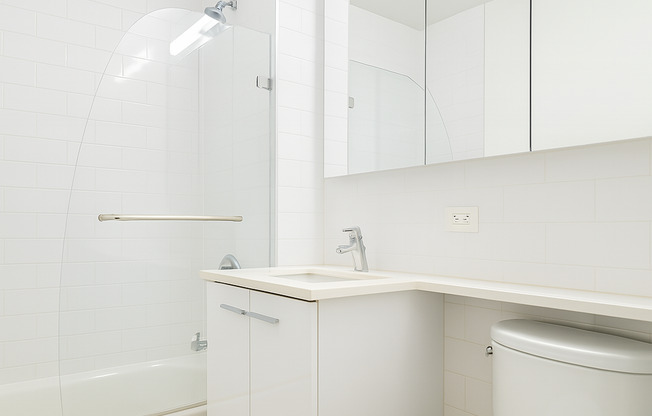 48 E 132 ST
