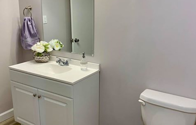 2 beds, 1 bath, 1,095 sqft, $919, Unit 916-06