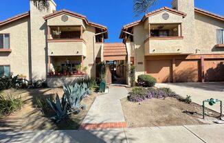 Beautiful Town Home w/Private Garage In Normal Heights