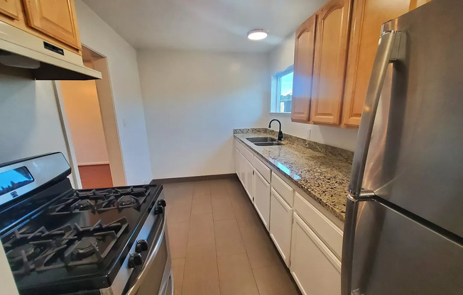 1 Bedroom 1 Bath FOR RENT @ 936 S 7th Street Please call 408 371-0705 for details!