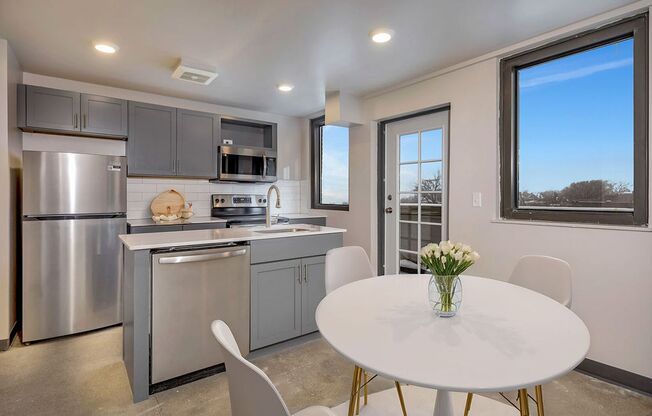 1 bed, 1 bath, 820 sqft, $799, Unit 803A