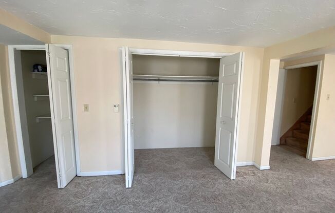 1 bed, 1 bath, $1,000, Unit 4