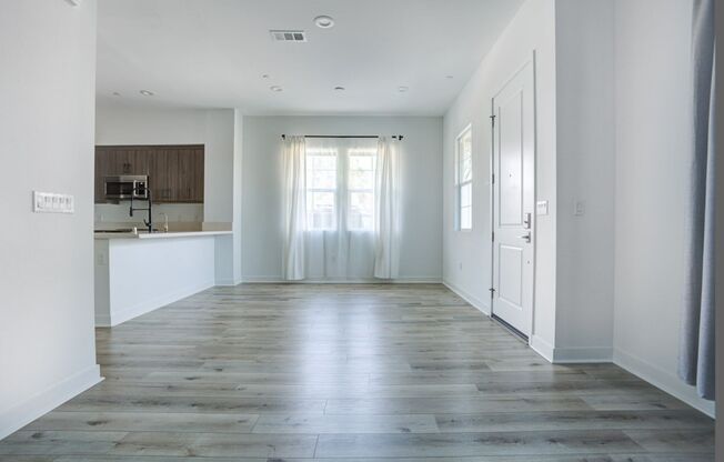 3 beds, 2.5 baths, $3,500