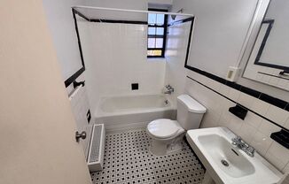 1 bed, 1 bath, 653 sqft, $950, Unit B82