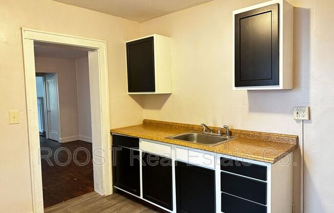 1185 S 22 ST