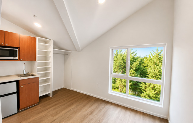 Studio, 1 bath, 175 sqft, $999, Unit 4503