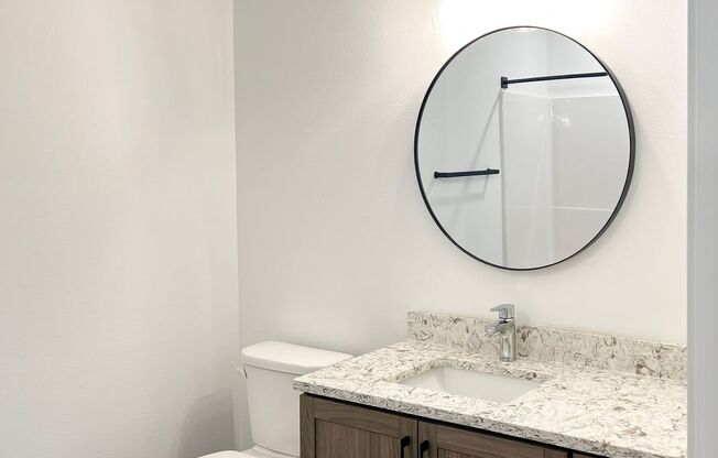 1 bed, 1 bath, 688 sqft, $1,725, Unit 400 Oak Grove Lane #331