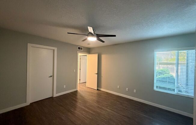 2 beds, 2 baths, 980 sqft, $2,650, Unit H103