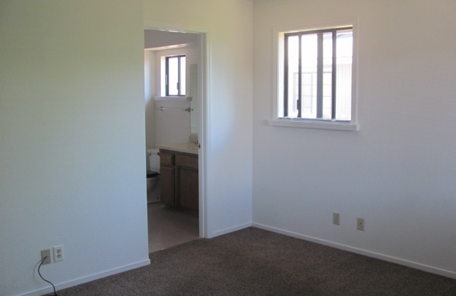 3 beds, 2 baths, $2,900