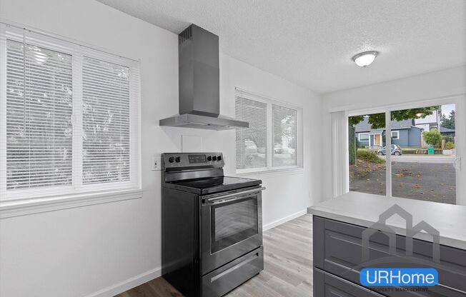 2 beds, 1 bath, 825 sqft, $1,755, Unit 7117