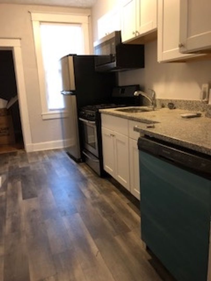 Beautifully Renovated New 3BR 1.5Bathroom home in East Baltimore