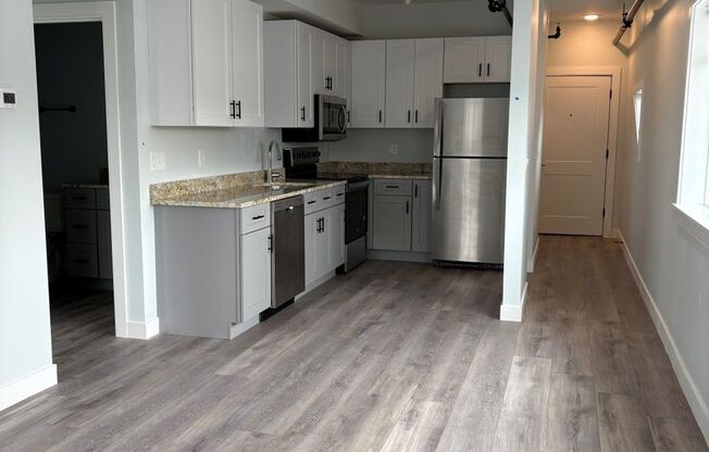 1 bed, 1 bath, 625 sqft, $2,000, Unit #301