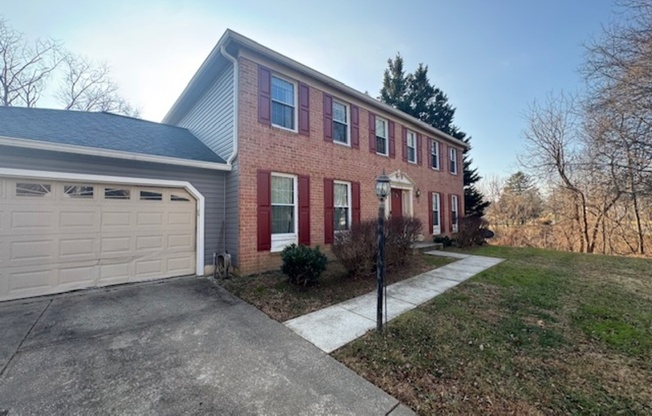 8310 CHESTNUT FARM LN