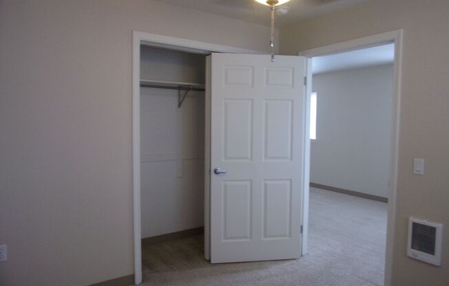 1 bed, 1 bath, 566 sqft, $1,477