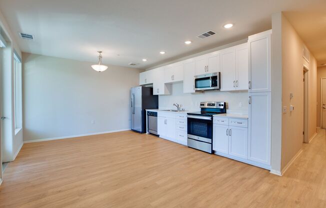 1 bed, 1 bath, 717 sqft, $2,415, Unit 308