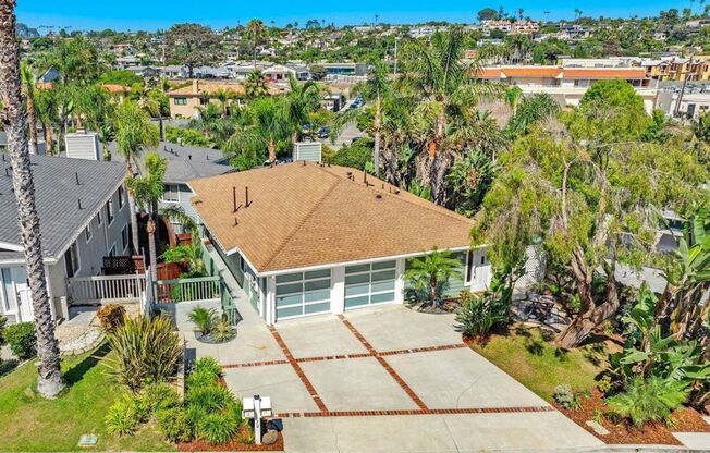 Charming Leucadia Duplex - Steps to Beach