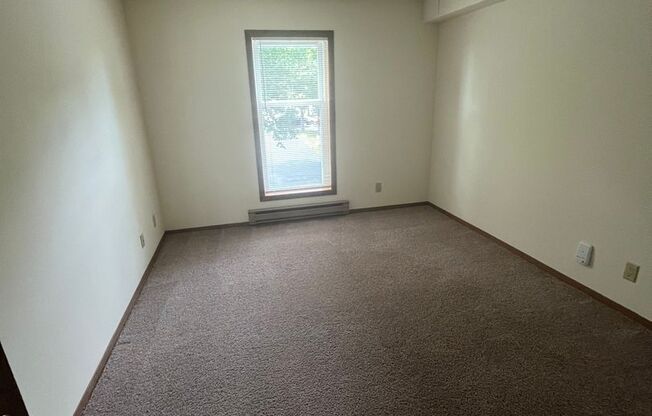 2 beds, 1 bath, 950 sqft, $1,700, Unit 7579CD - HPCI, II