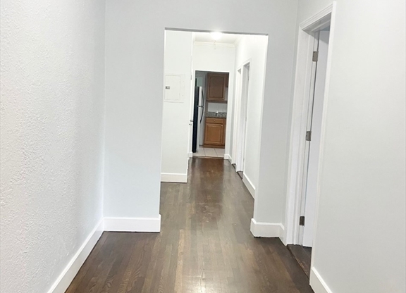 4 beds, 1 bath, 1,500 sqft, $3,900, Unit 9