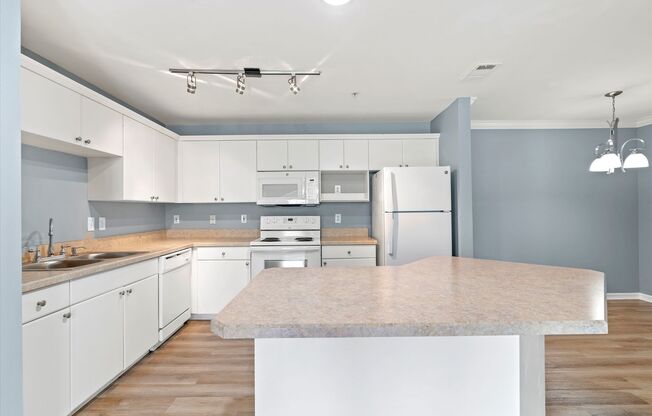 2 beds, 2 baths, $1,500, Unit # 621