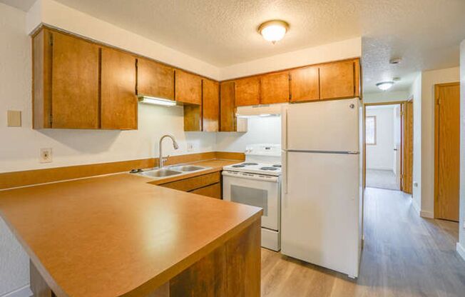 Hidden Pines Apartments