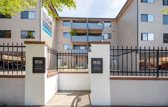 1 bed, 1 bath, 700 sqft, $1,599, Unit 1-103