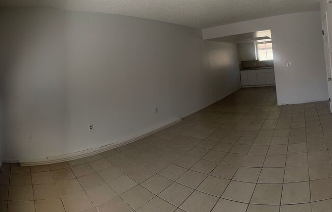 124 E Amador Ave