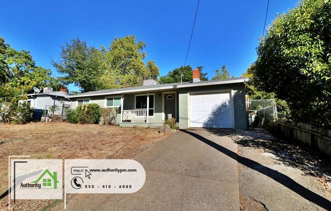 2931 Kenco Ave - Covered Patio with a Large Fenced Backyard