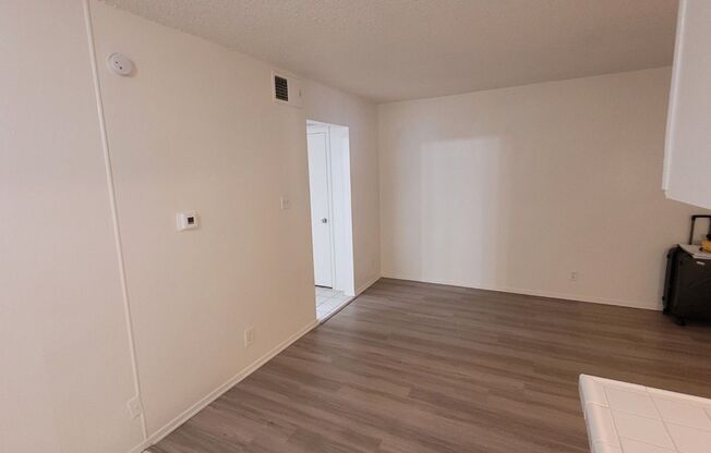 1 bed, 1 bath, 650 sqft, $1,259, Unit SUX-315