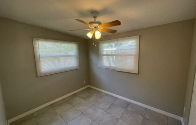 2 beds, 1 bath, $1,895