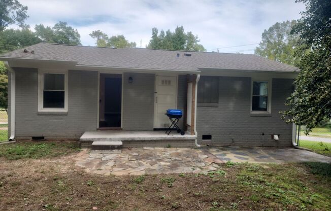 2 beds, 1 bath, $1,700