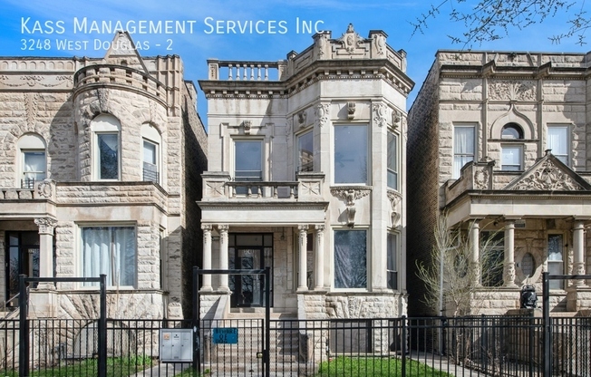 3248 W DOUGLAS