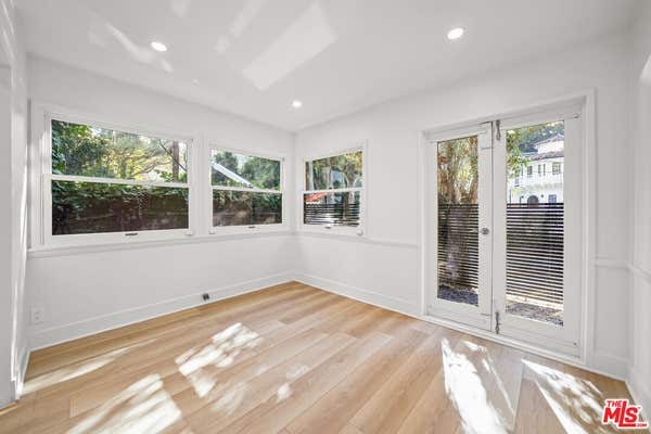 1806 BENEDICT CYN DR