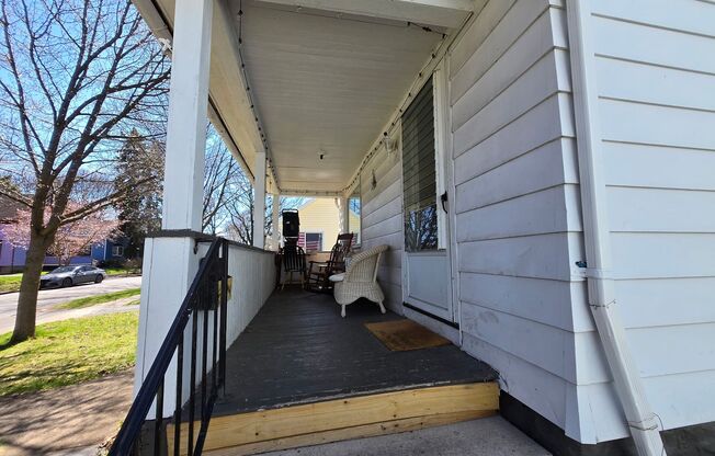 3 Bedroom - Single Family Home!