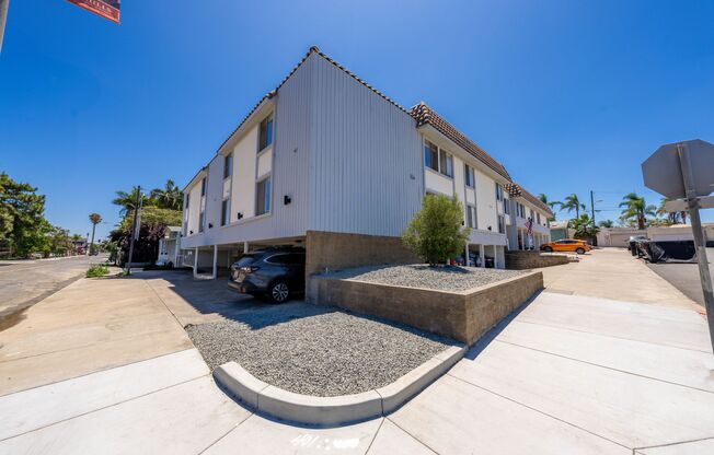 University Crest Apartments