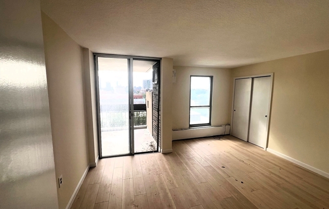 2 beds, 2 baths, 1,100 sqft, $3,880, Unit 606