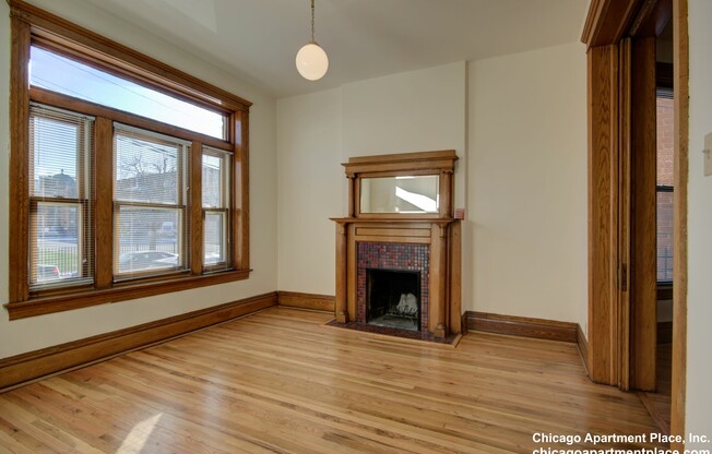 638 W Drummond Pl 20