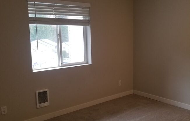 1 bed, 1 bath, 612 sqft, $1,325, Unit 204