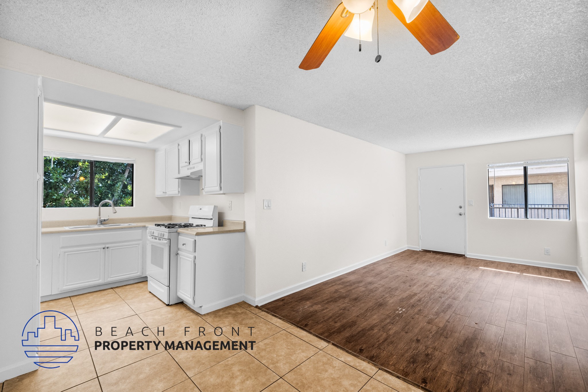 Welcome to 1555-1557 Carson St.