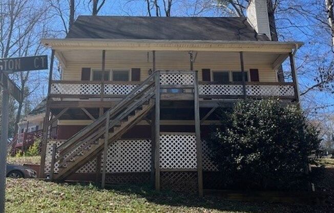 Gorgeous 3 Bedroom 2 Bath House with Front Porch!