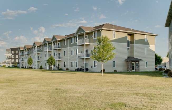 Exterior view at Lakestone Apartments, Moorhead, 56560