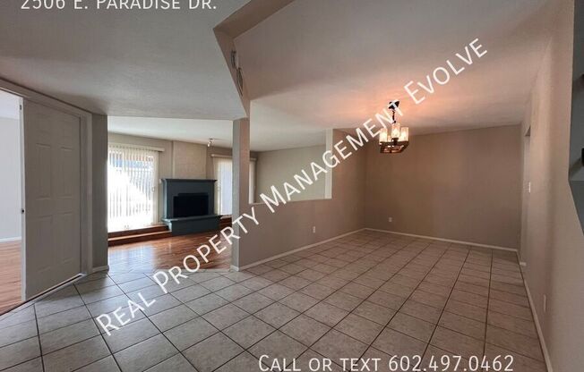 2506 E PARADISE DR