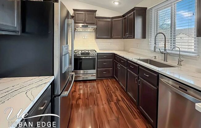 3 Bed 2 Bath Home off Garrity