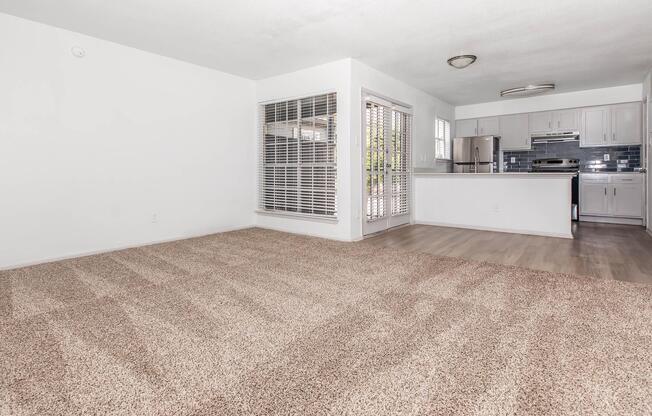 1 bed, 1 bath, 727 sqft, $1,127