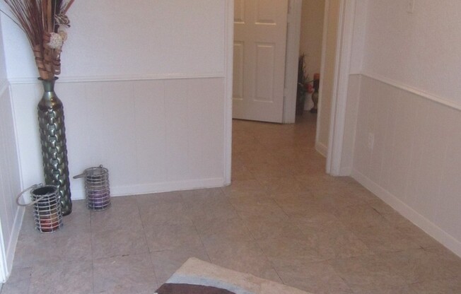 2 beds, 1.5 baths, 1,000 sqft, $945, Unit BA-15