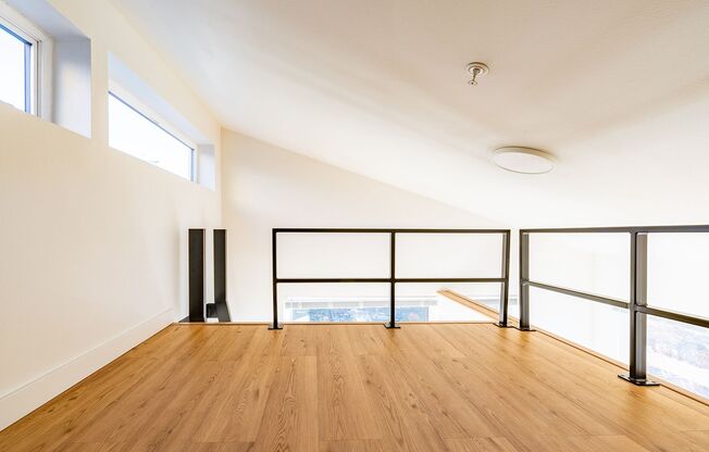 Studio, 1 bath, 375 sqft, $1,495, Unit 511
