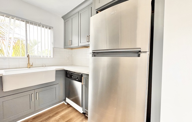 10206 REGENT ST
