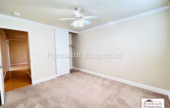 3 beds, 2 baths, $3,700